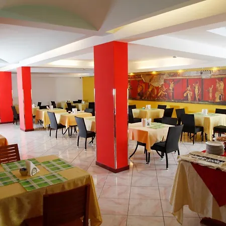 戴安娜住宿酒店 招待所 庞贝